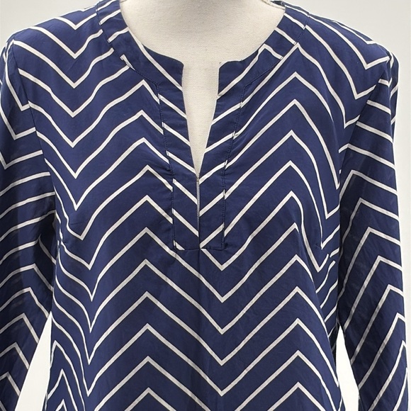 Elizabeth McKay Silk & Cotton Split Neck Long Sleeve Chevron on Navy Blouse - 6 - Picture 2 of 9